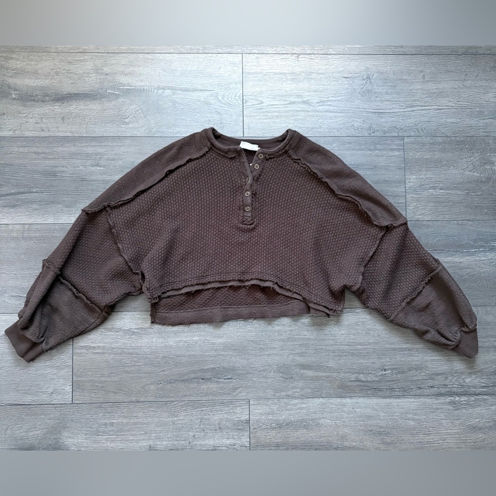 UO Out From Under Mel Cozy Pieced Henley Cropped Shirt Brown Size XS